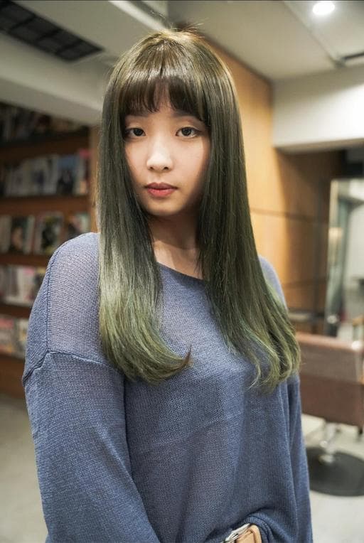 亞麻綠、墨綠色、女生長髮